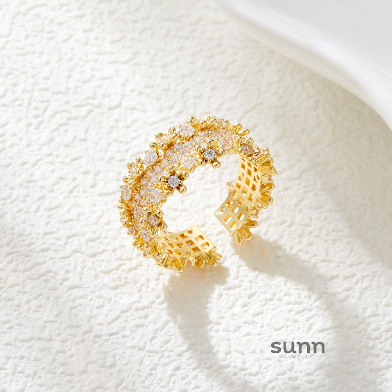 Brylee Starry Adjustable Ring [5OMH0HYU]