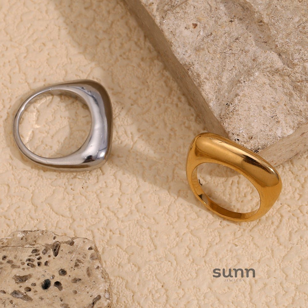 Bryndle Rectangular Band Ring [H83LBYFG]