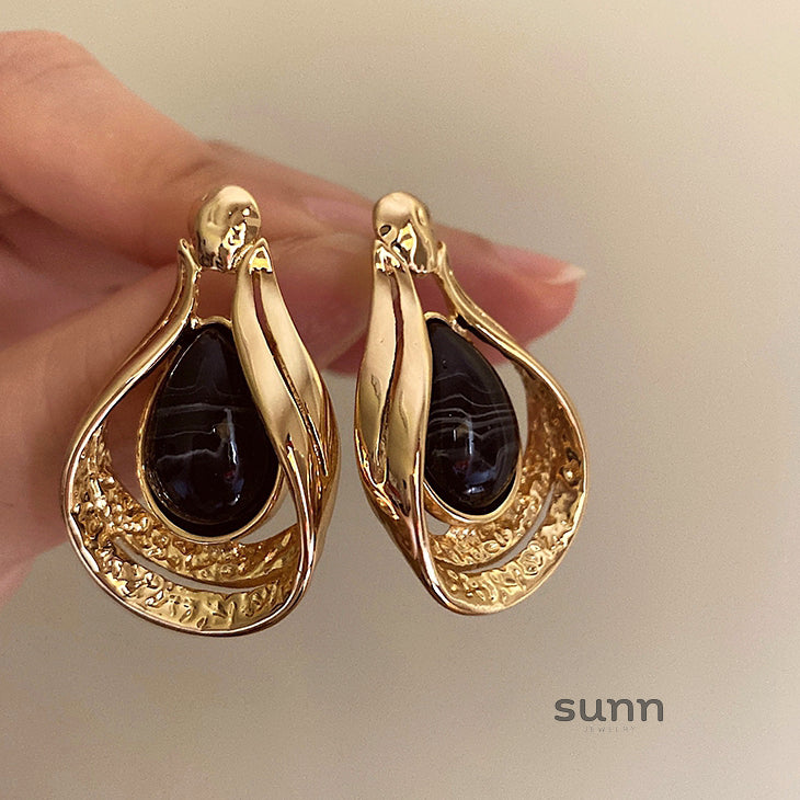 Brynleigh Ornate Teardrop Earrings [P2URP1Q4]
