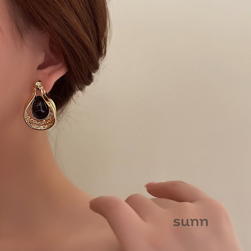 Brynleigh Ornate Teardrop Earrings [UPD2JI2K]