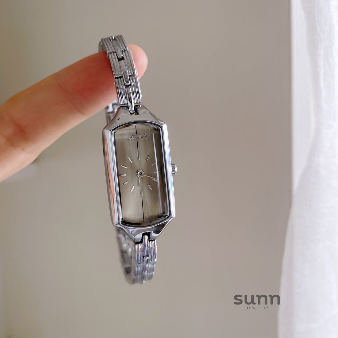 Brynnleigh Sleek Rectangular Watch [ZHCWX2OF]