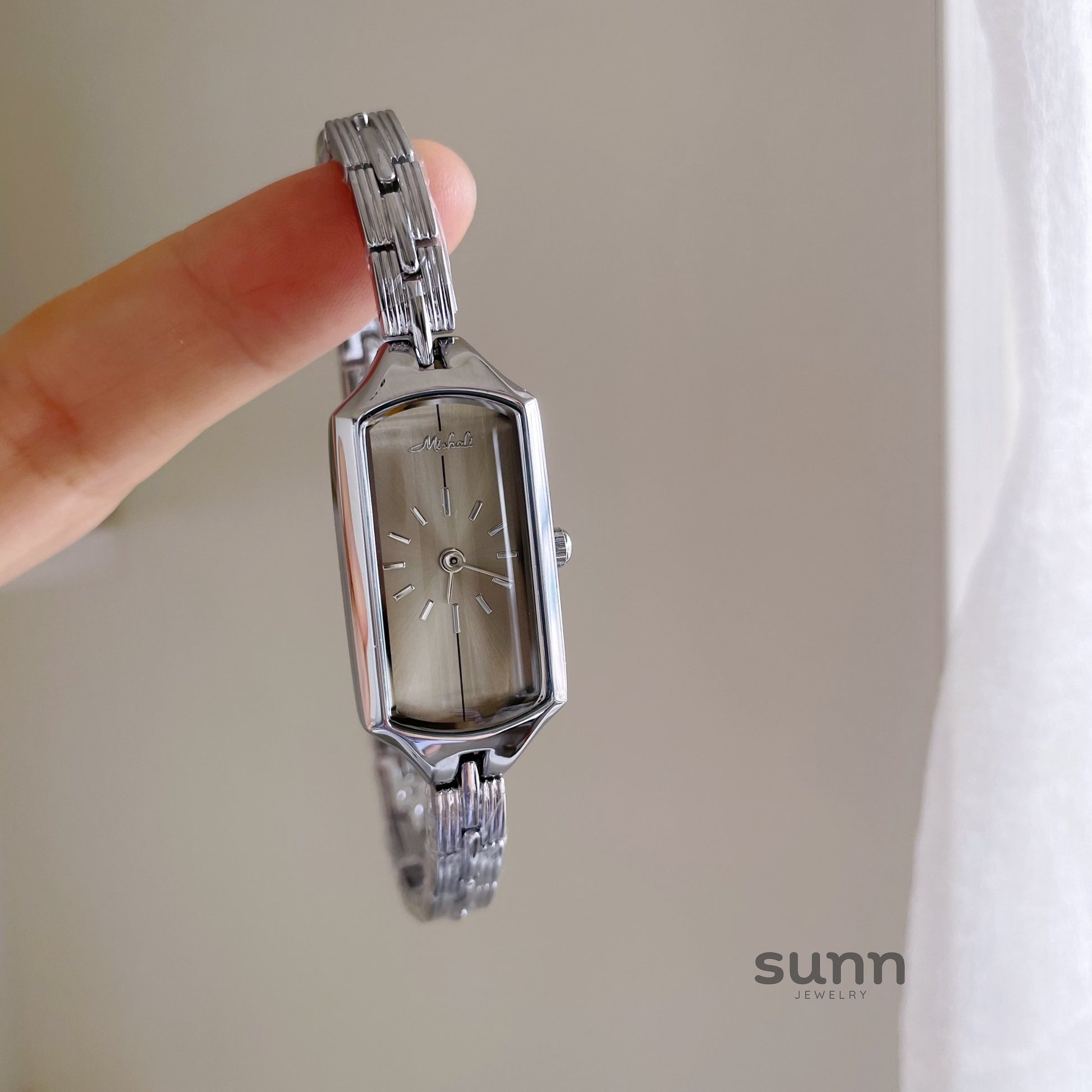 Brynnleigh Sleek Rectangular Watch [OZ1LZUBV]