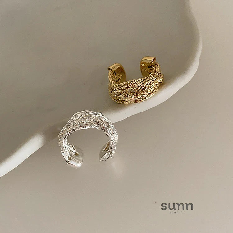 Brystal Woven Twist Ring