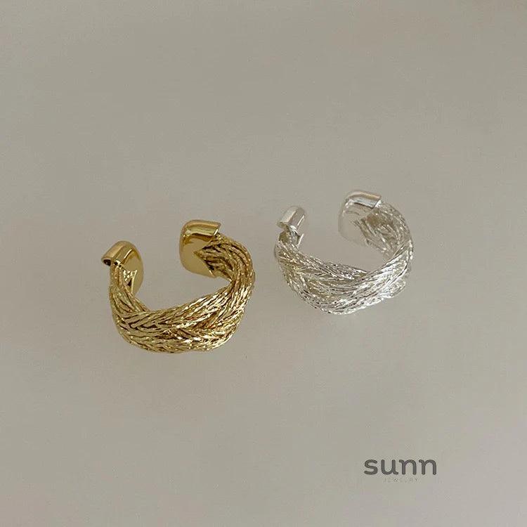Brystal Woven Twist Ring
