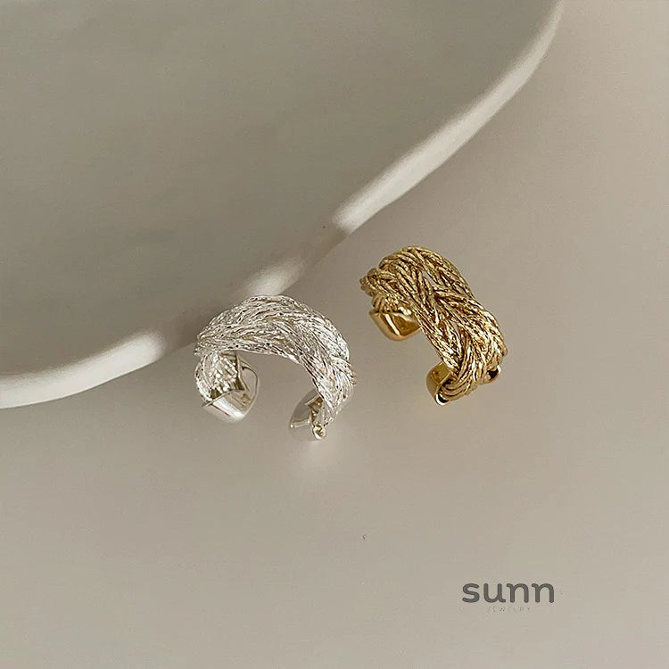 Brystal Woven Twist Ring