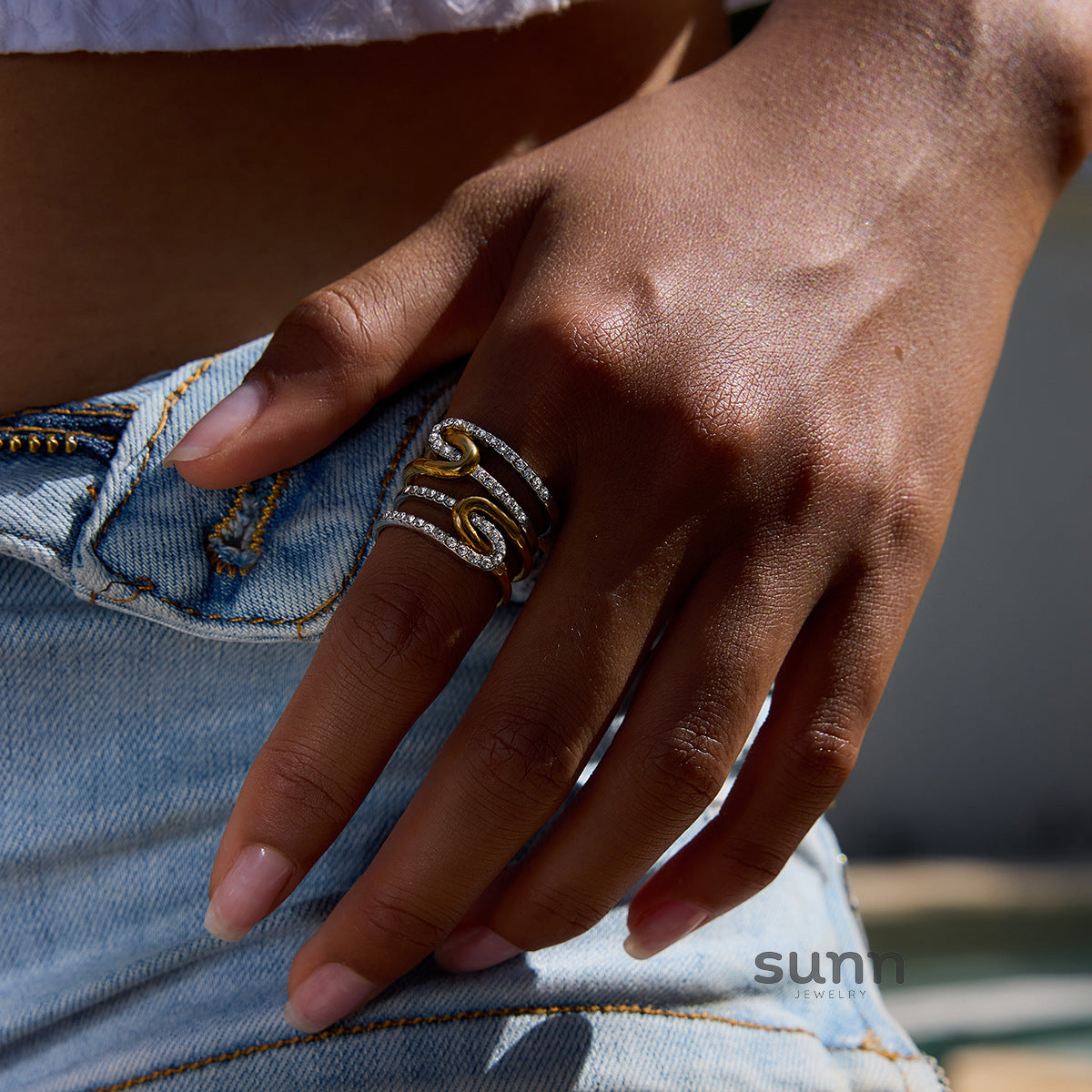 Caitlynn Rhinestone Cross Ring [IT5V6426]