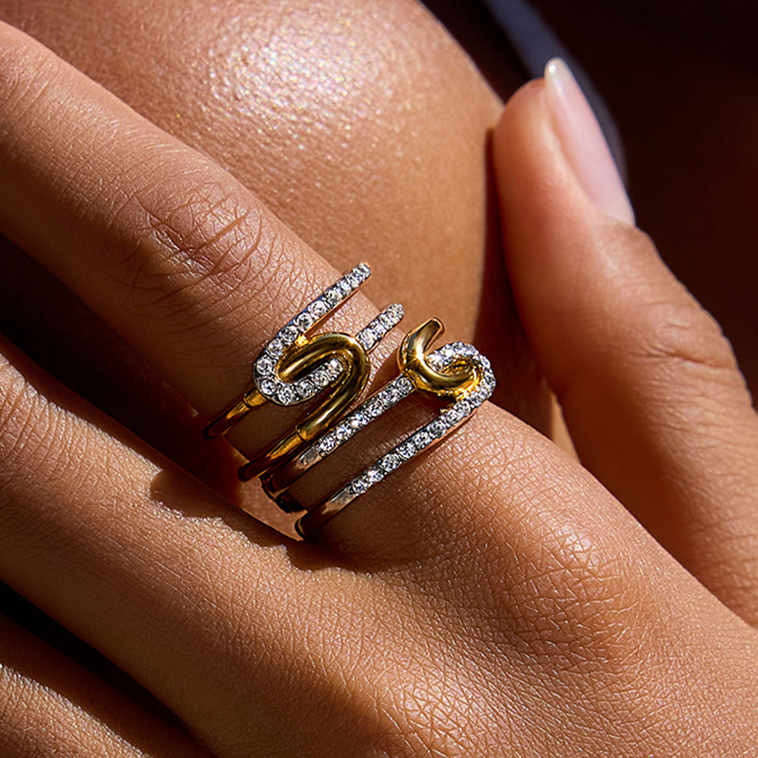 Caitlynn Rhinestone Cross Ring [FRZY8H2U]