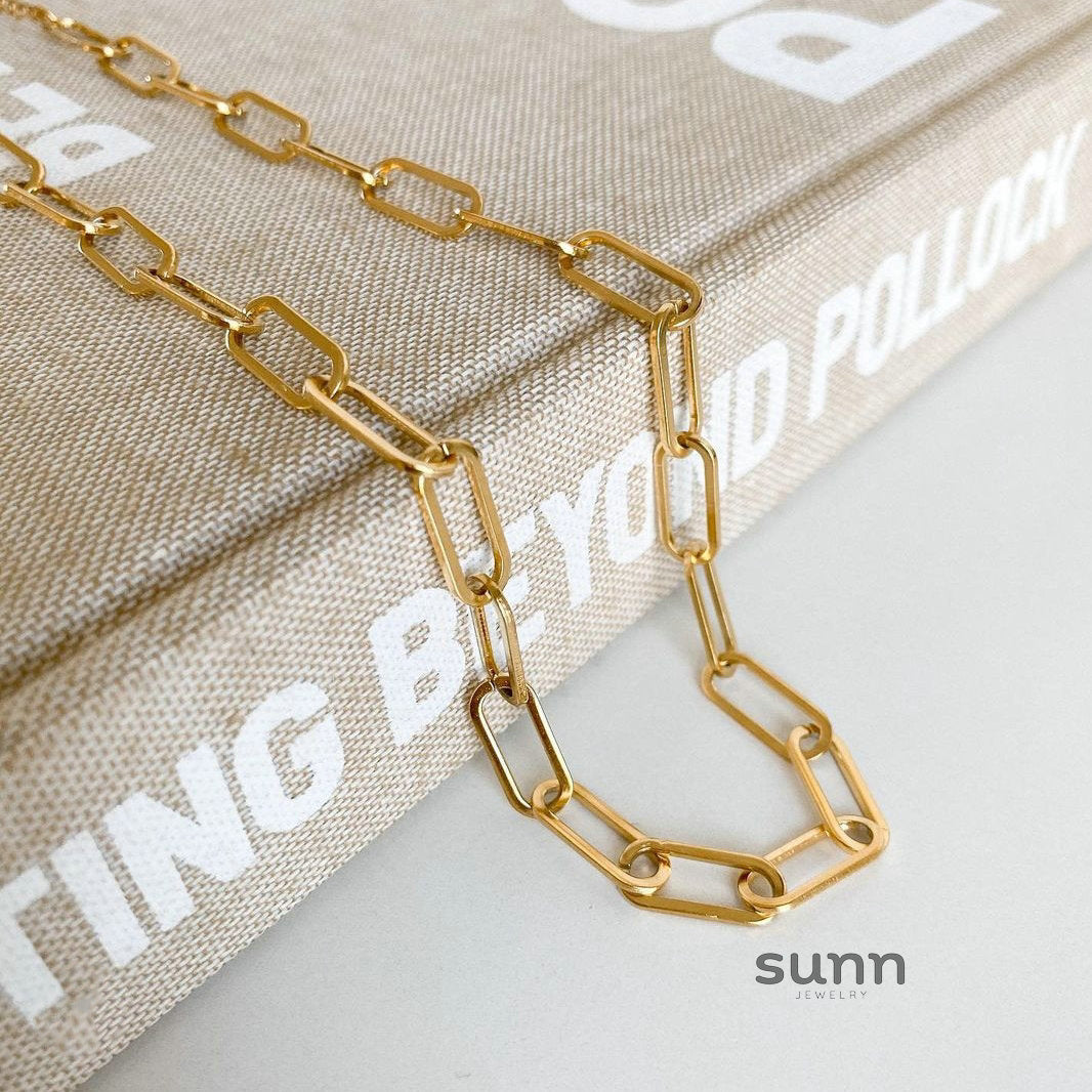 Cali Gold Paperclip Layered Necklace [YSF8CYFR]