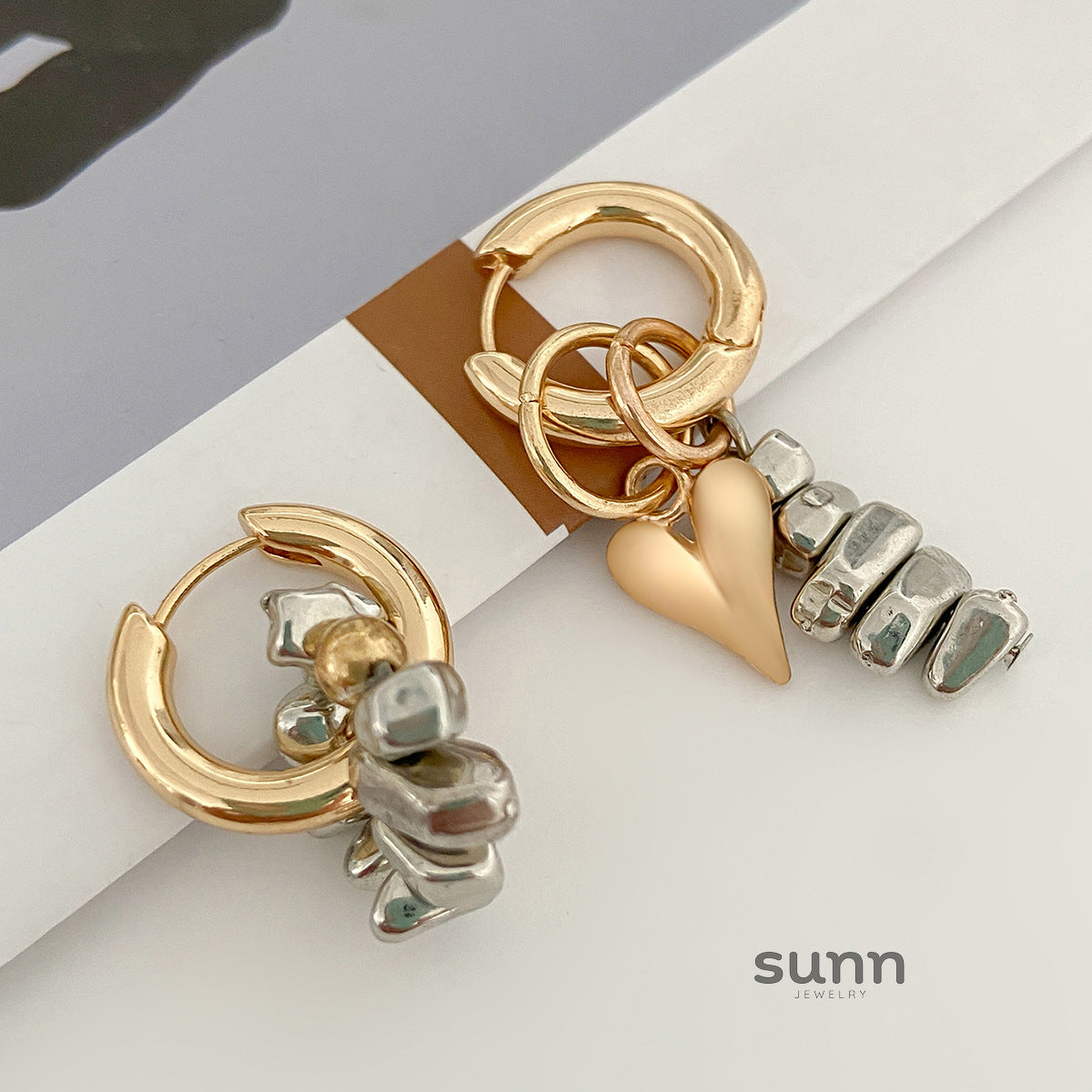 Calina Asymmetric Heart Earrings [L07LSC8B]