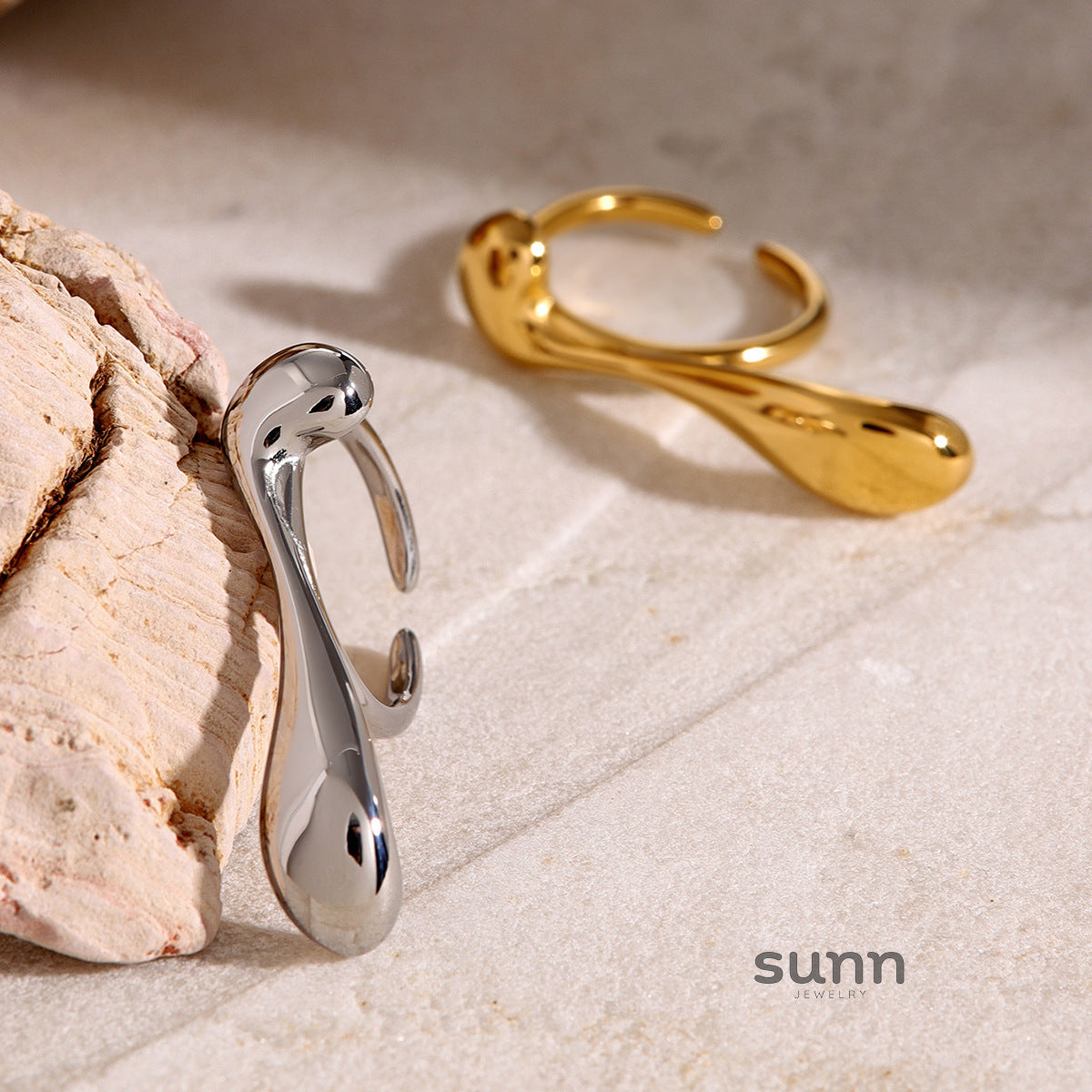 Calina Irregular Waterdrop Ring [XM7AJT4T]