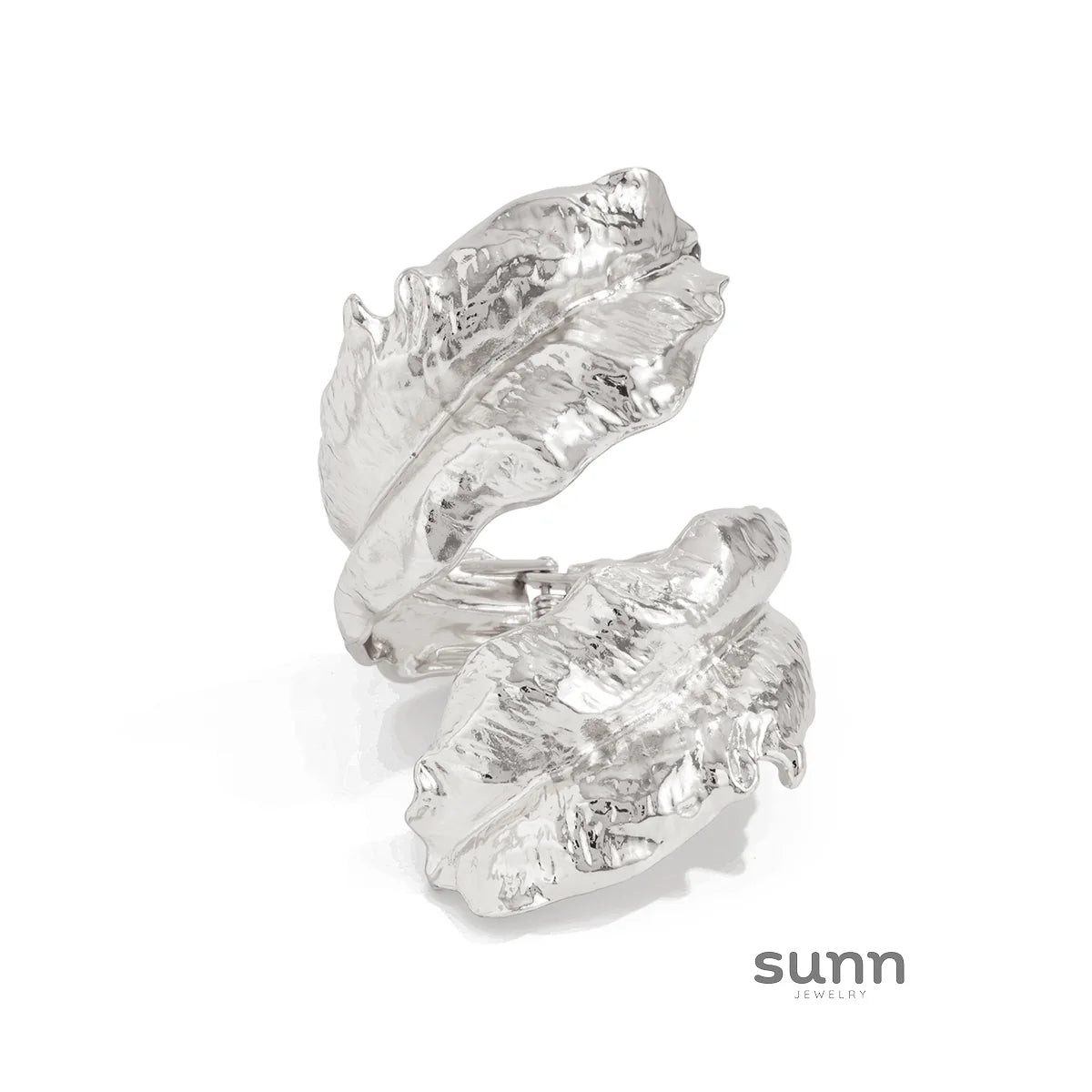 Callan Sculptural Leaf Bracelet