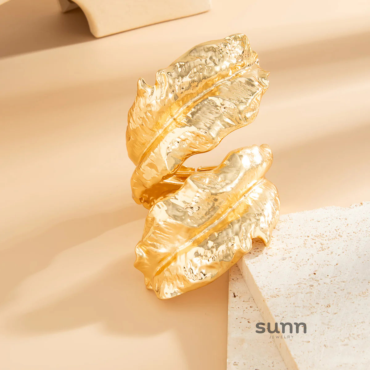 Callan Sculptural Leaf Bracelet