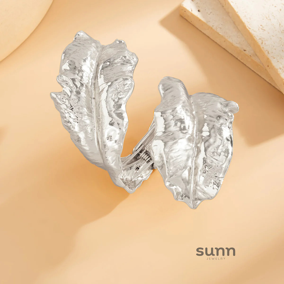 Callan Sculptural Leaf Bracelet