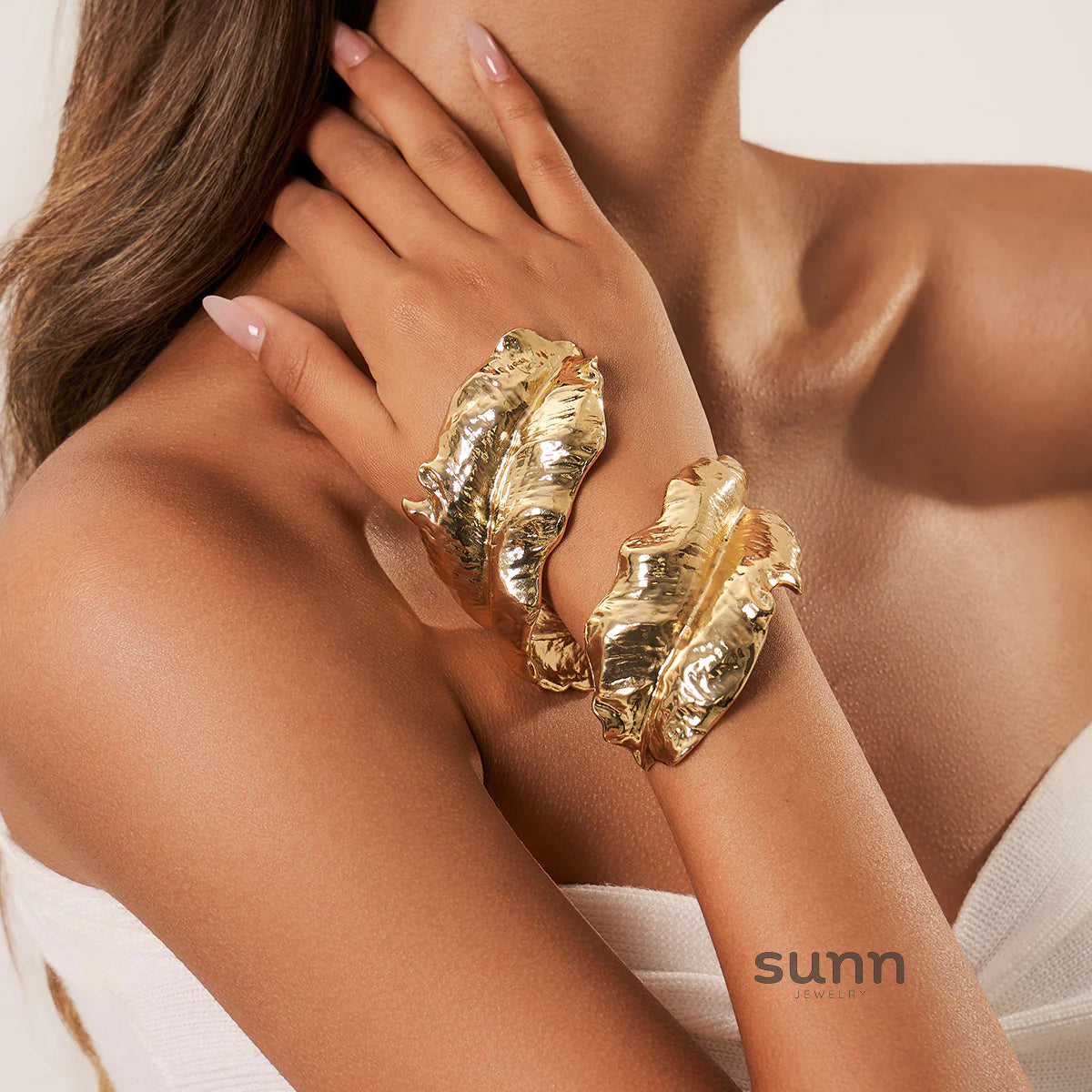 Callan Sculptural Leaf Bracelet