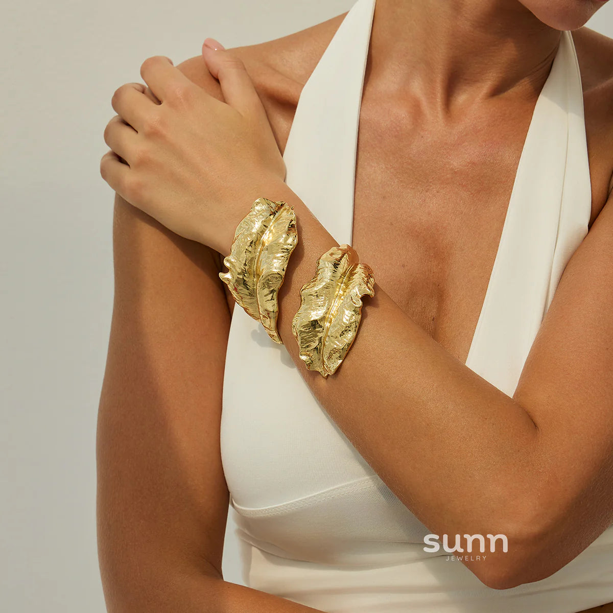 Callan Sculptural Leaf Bracelet