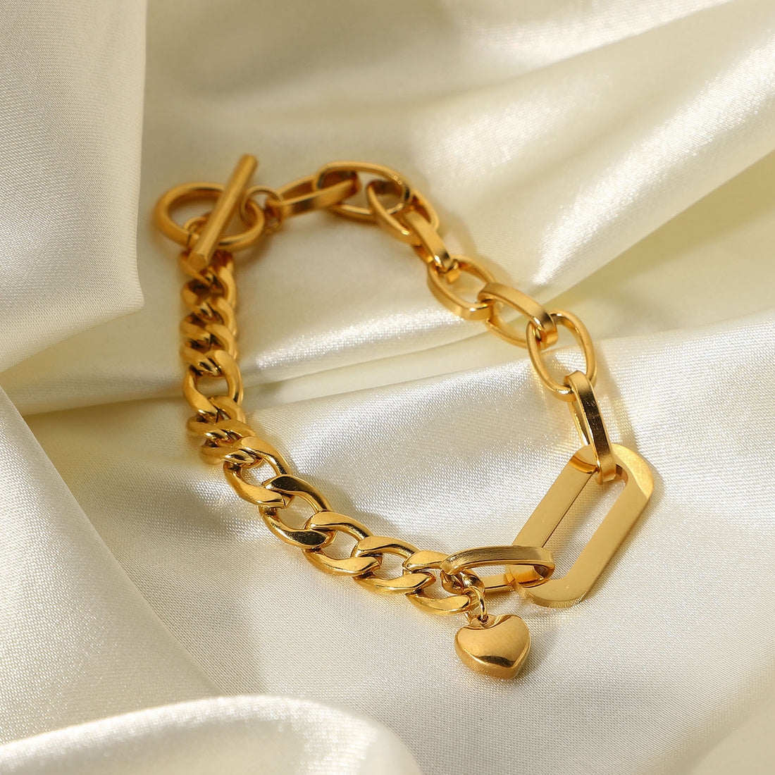 Cambria Gold Link Bracelet [YK5TZPHY]