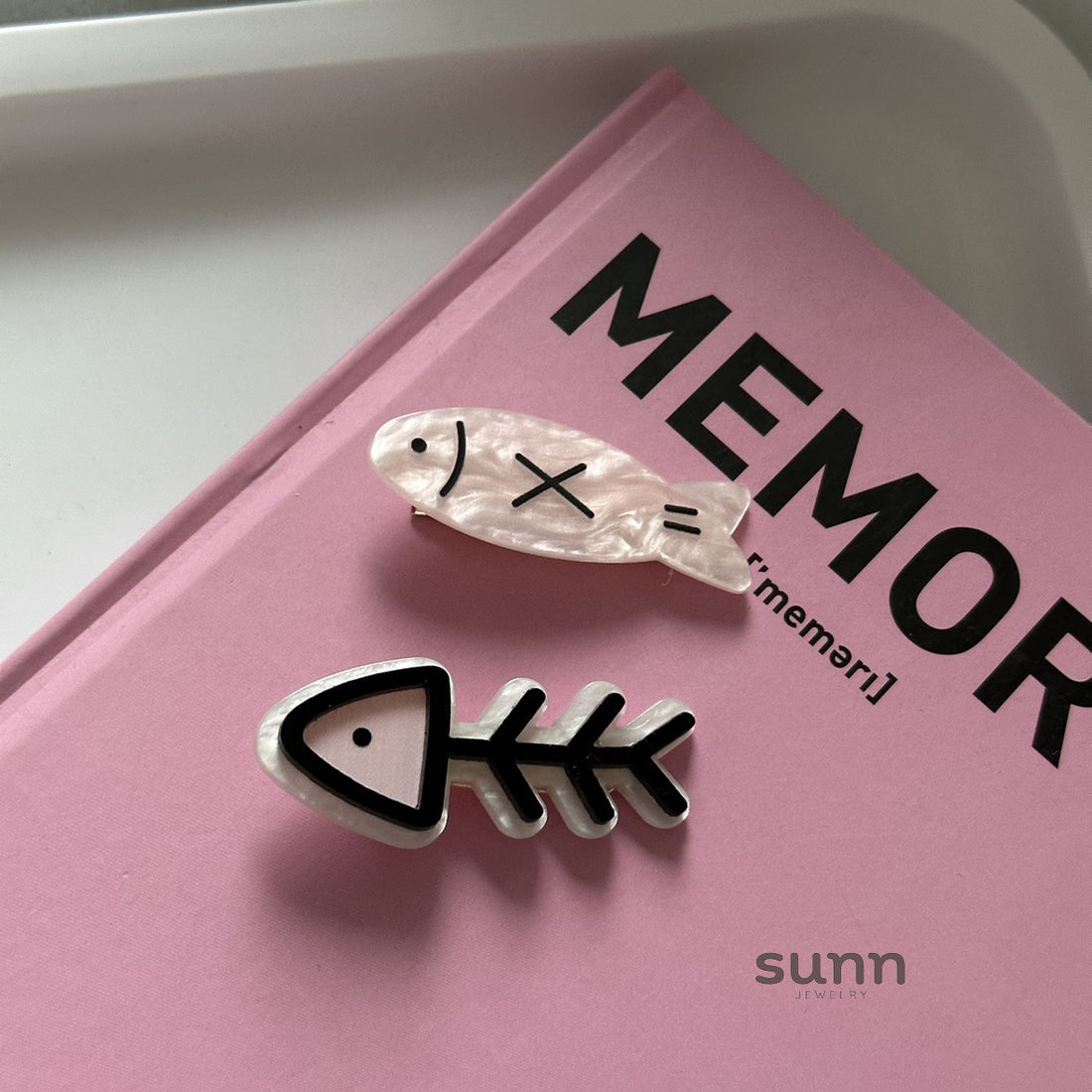 Camillia Whimsical Fish Clips [L3Y7SYB9]