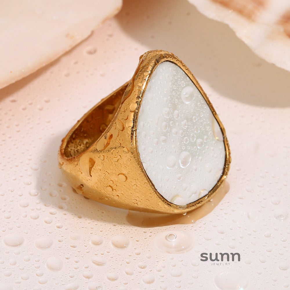 Campbell Irregular Shell Ring [7ILK2LO7]