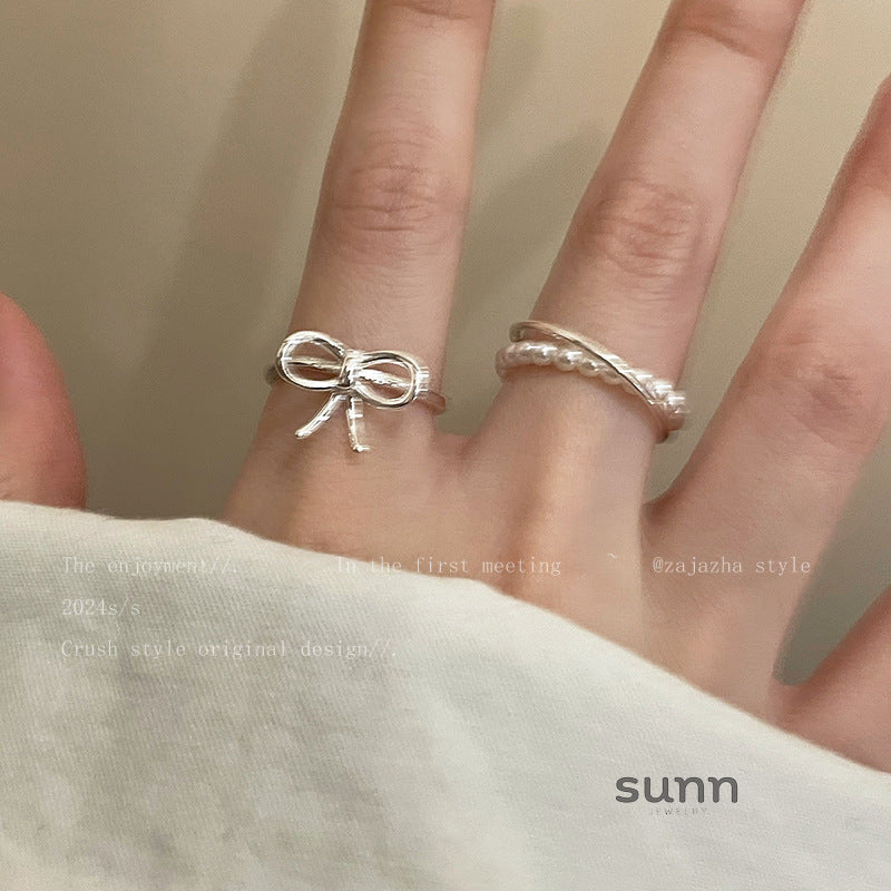 Cana Delicate Bow Pearl Ring [3N4ZIOSM]