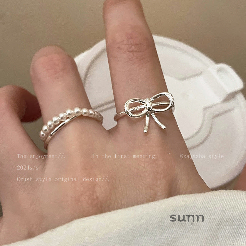 Cana Delicate Bow Pearl Ring [DS3E5DX3]