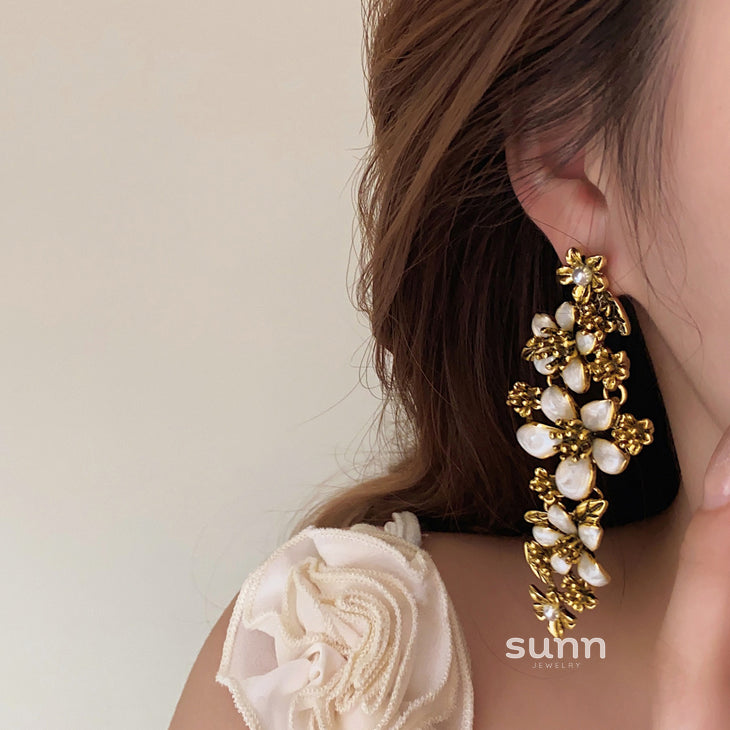 Cara Floral Drop Earrings [WYXOZA7W]