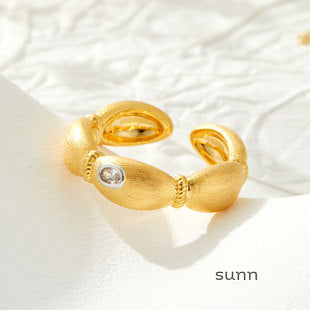Carina Brushed Oval Ring [8HINOAX5]