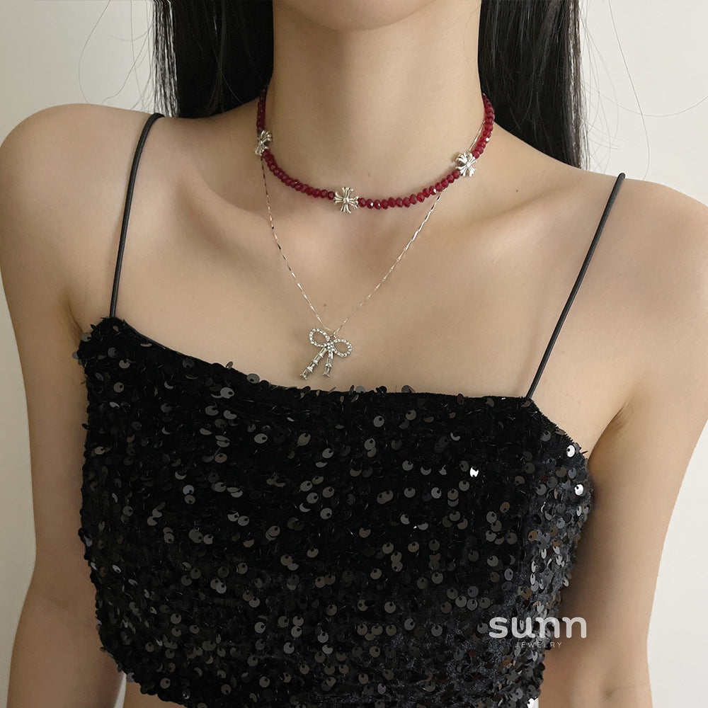 Carleigh Red Beaded Cross Choker [BDFBSYEY]