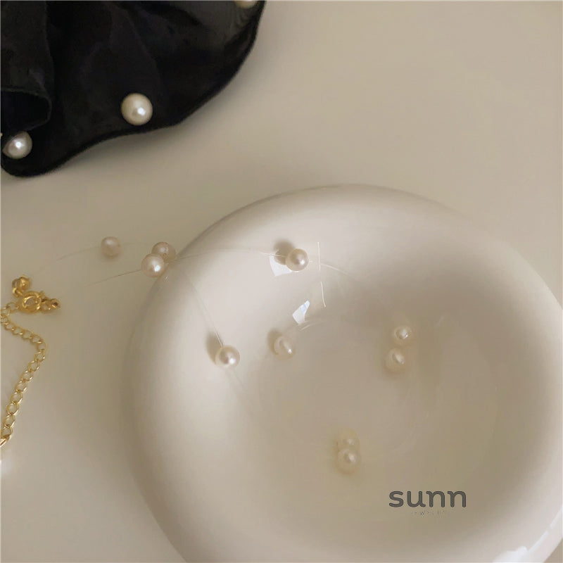 Carlin Floating Pearl Necklace [X4YBVQVN]