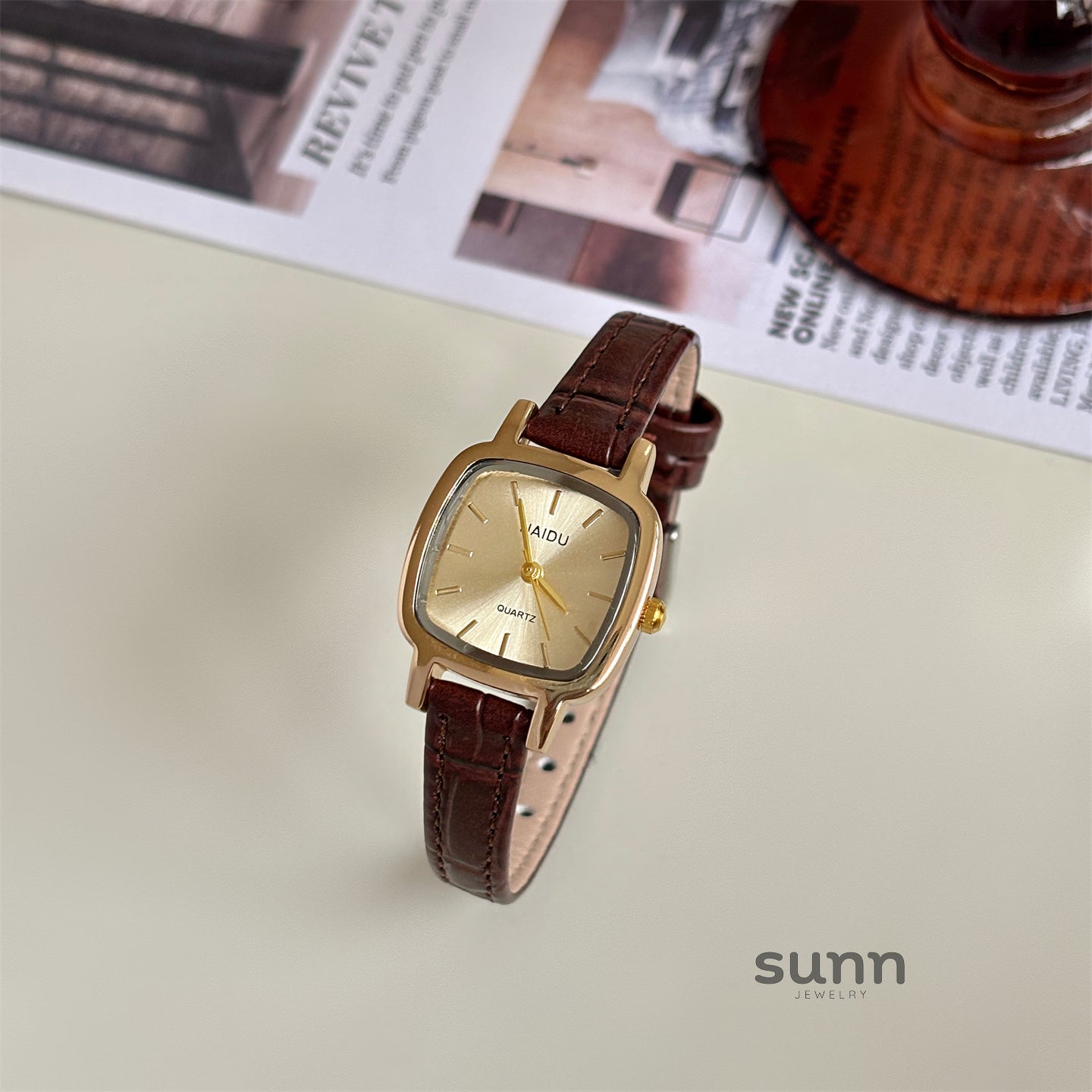 Carly Retro Mesh Watch [IWWIK2J9]