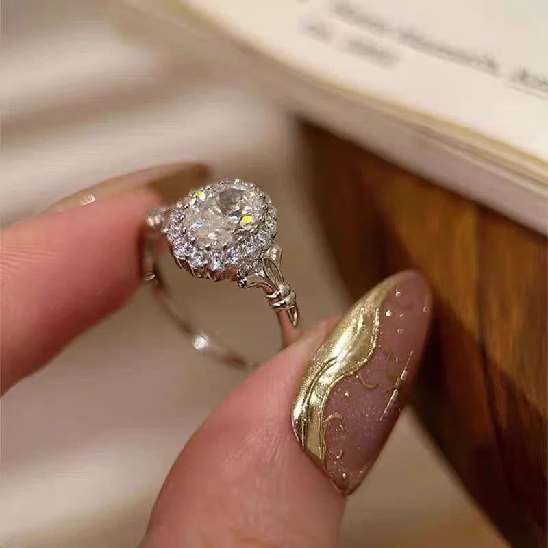 Carmela Glittering Bloom Ring