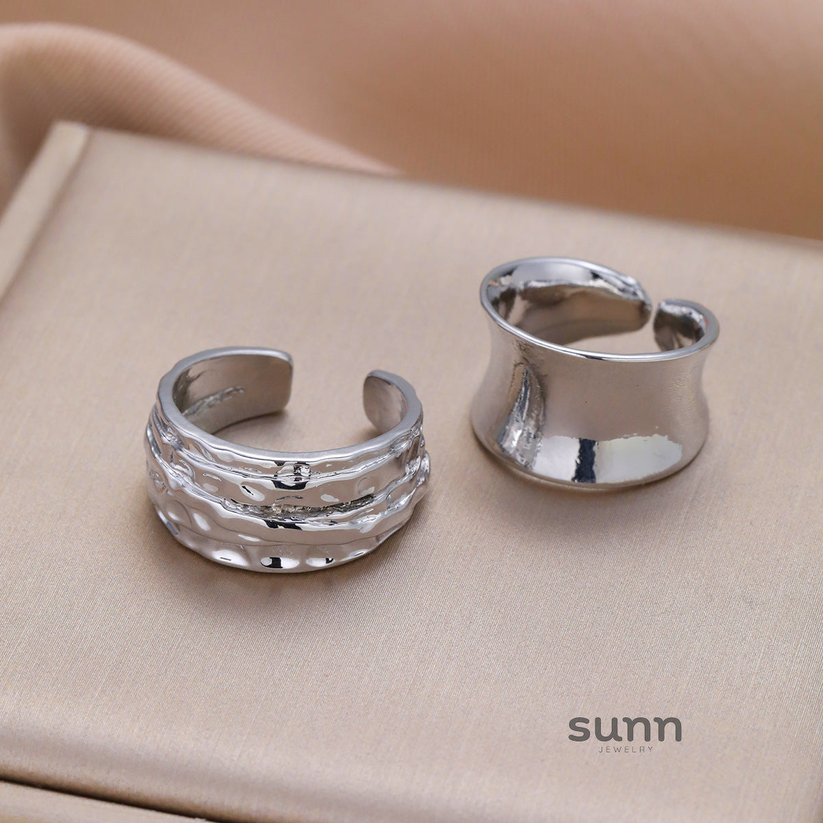 Carmen Asymmetric Hammered Rings [3UUT3N2S]