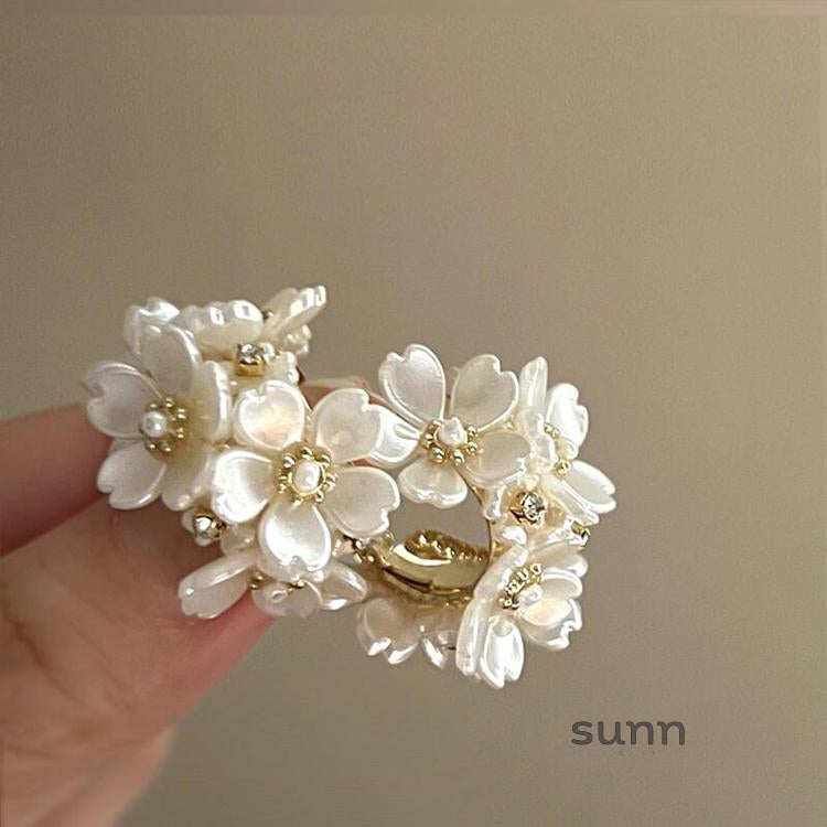 Carol Jasmine Bloom Earrings [XDK5WZ2D]