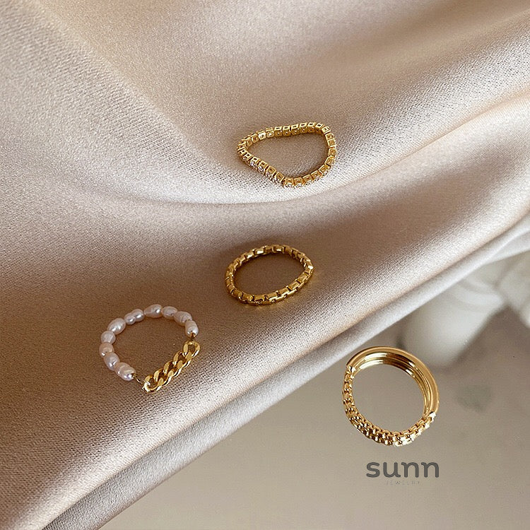 Carol Pearl Chain Ring