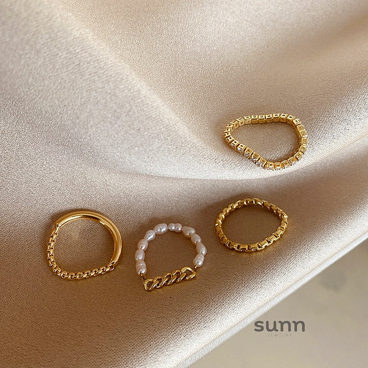 Carol Pearl Chain Ring