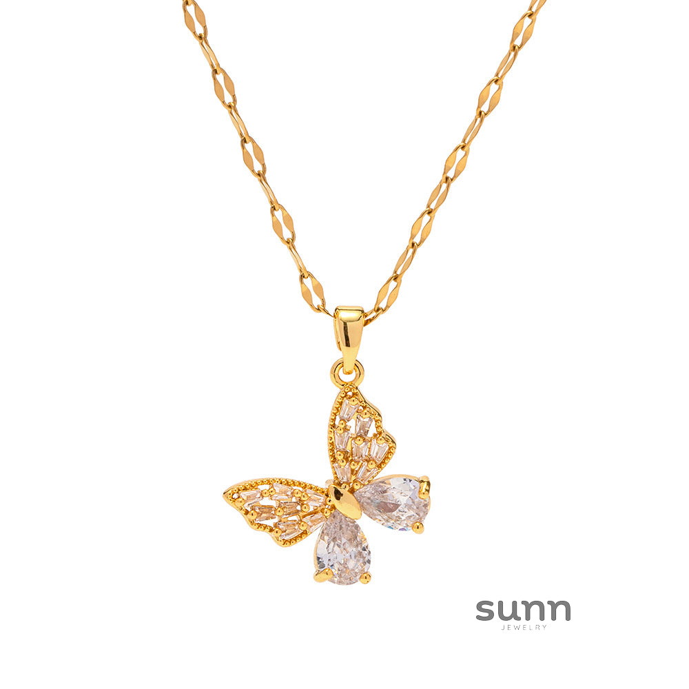 Carolina Butterfly Pendant Necklace [4VIJFCRA]