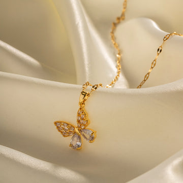 Carolina Butterfly Pendant Necklace [PBOWUCTF]