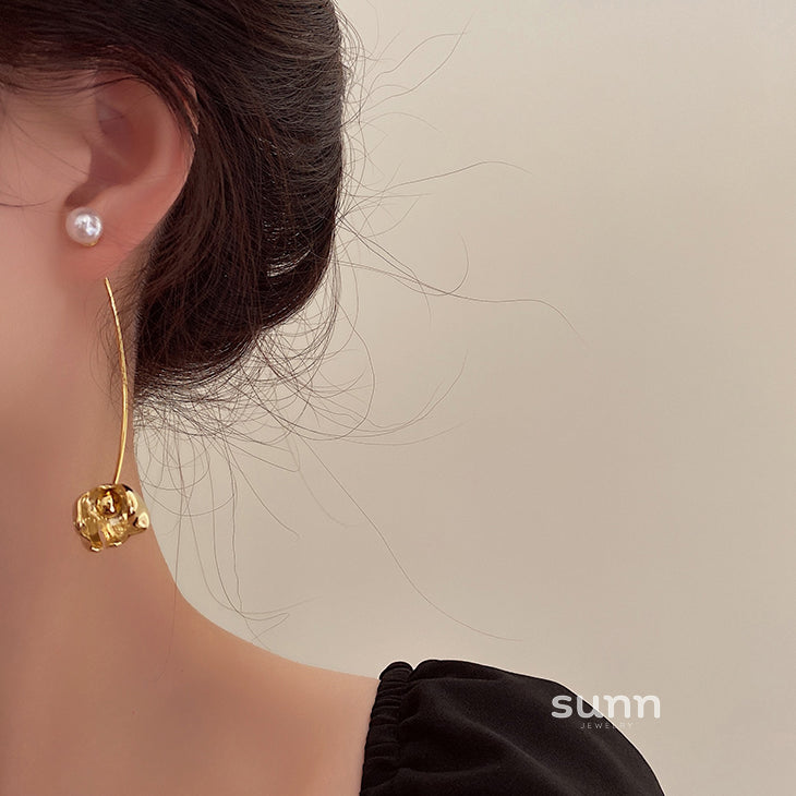 Carolyn Floral Pearl Drop Earrings [HIDLSX33]