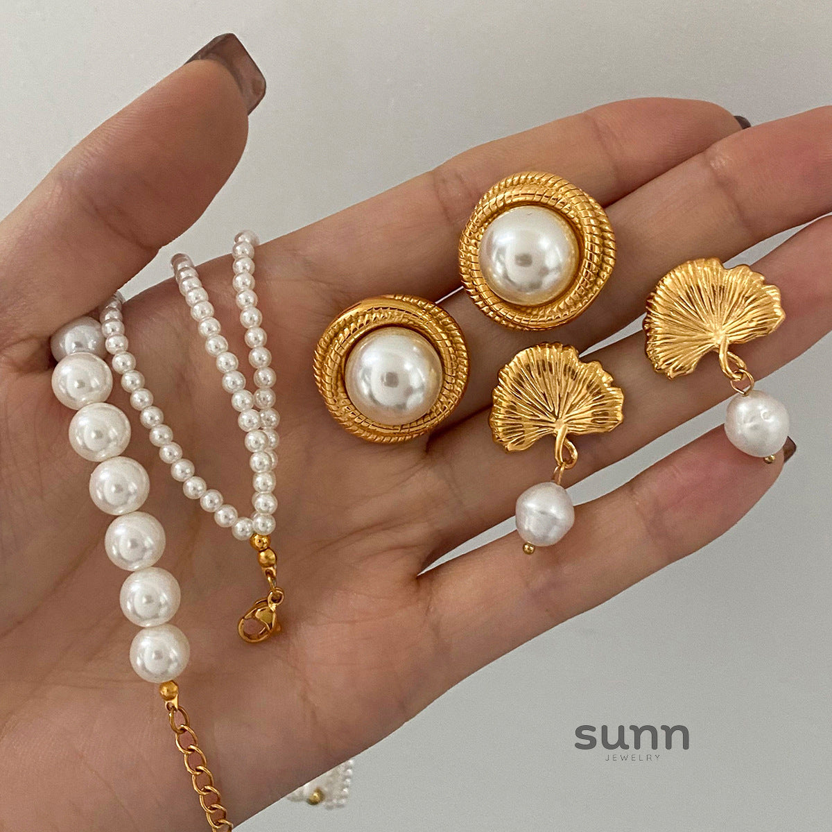 Carrigan Pearl Flower Jewelry Set [EYA878BT]