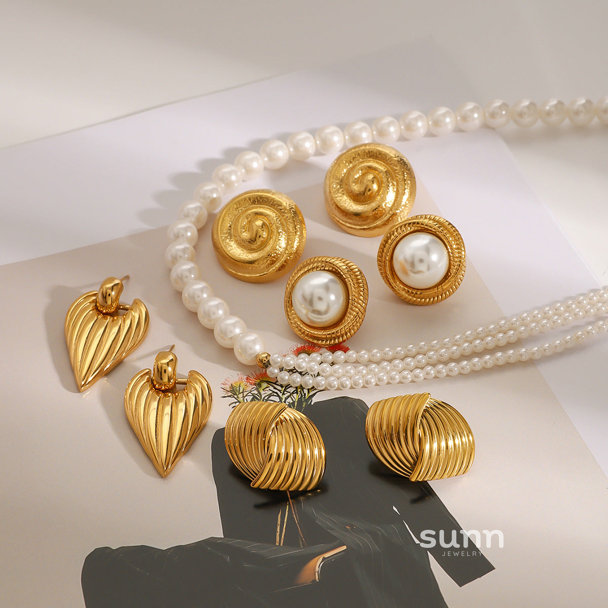 Carrigan Pearl Flower Jewelry Set [90I8ZBLF]