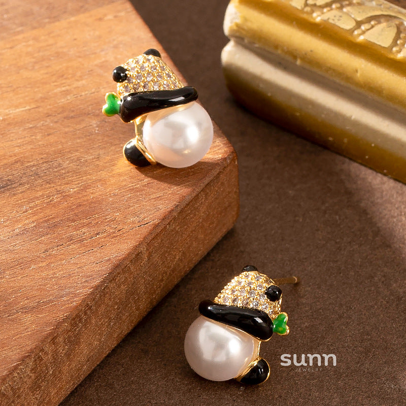 Carsyn Sparkling Panda Pearl Earrings [NHXDQAIS]