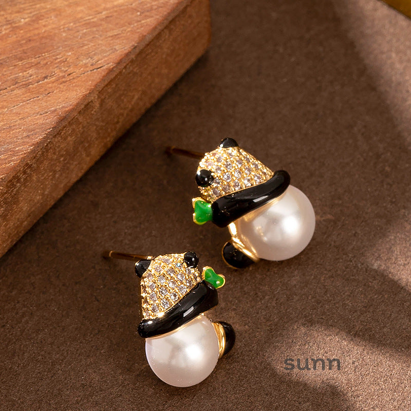 Carsyn Sparkling Panda Pearl Earrings [0LAOPVGB]