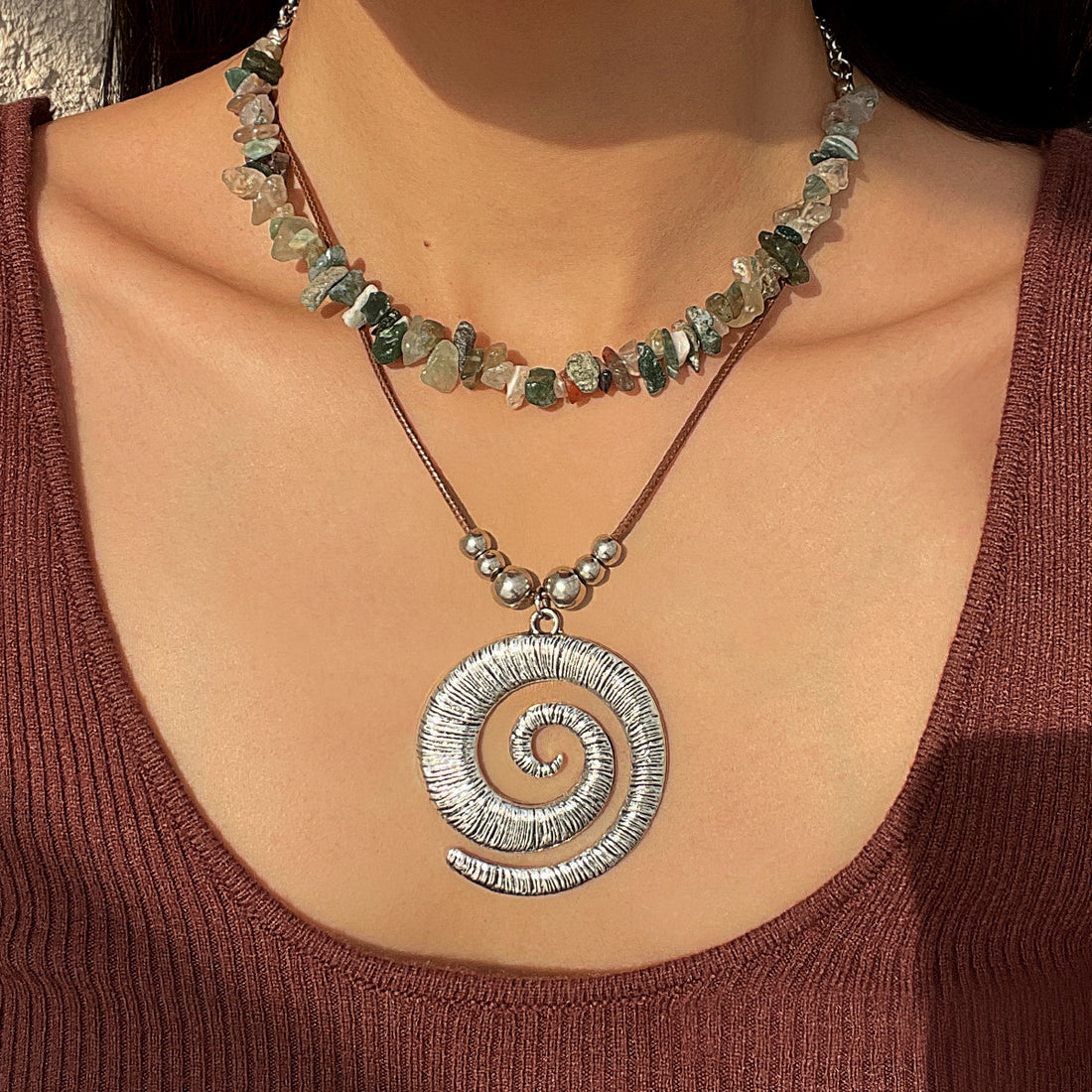 Carter Asymmetrical Conch Necklace [A7OGW8X0]