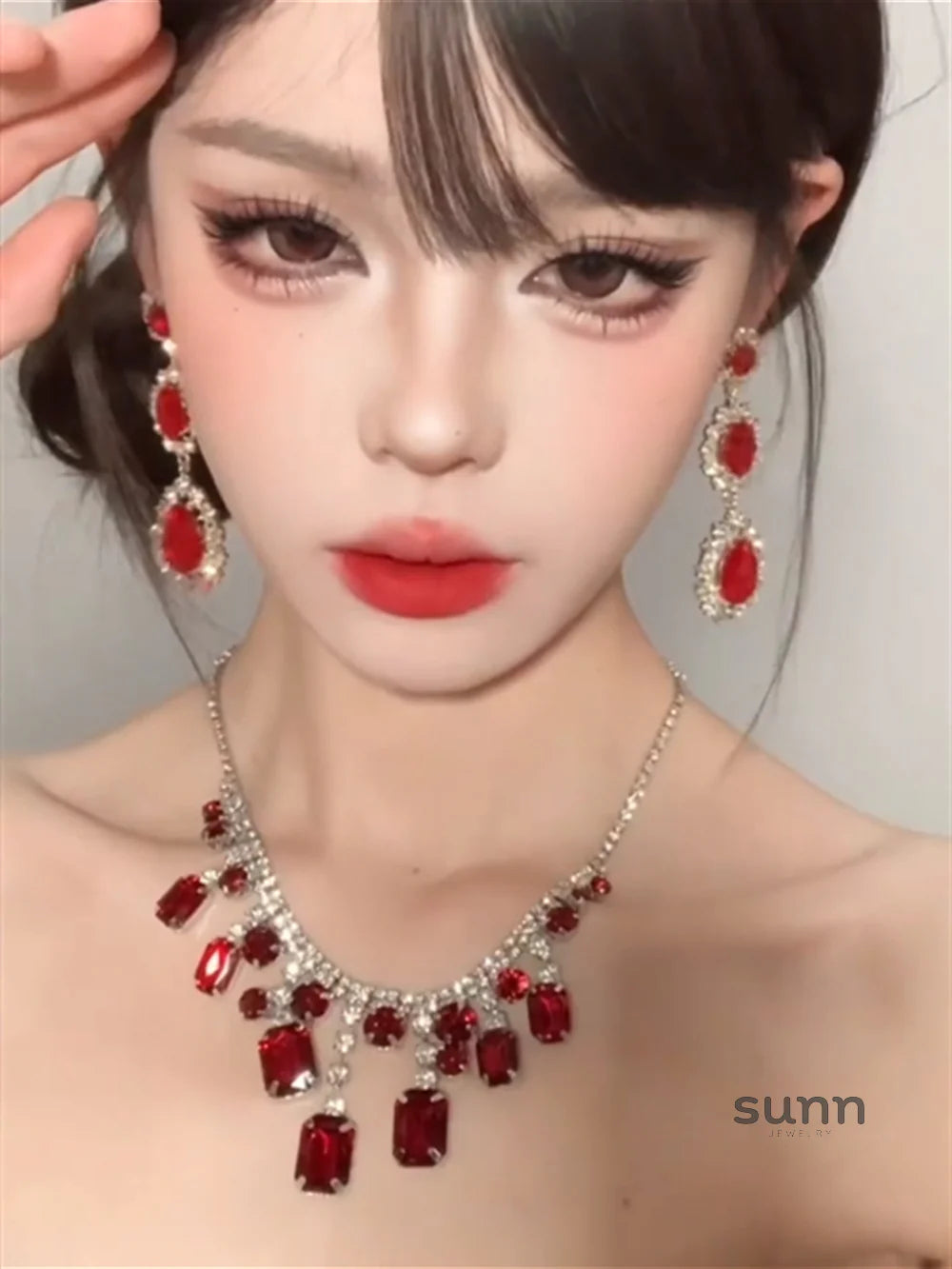 Cataleya Ruby Waterdrop Necklace