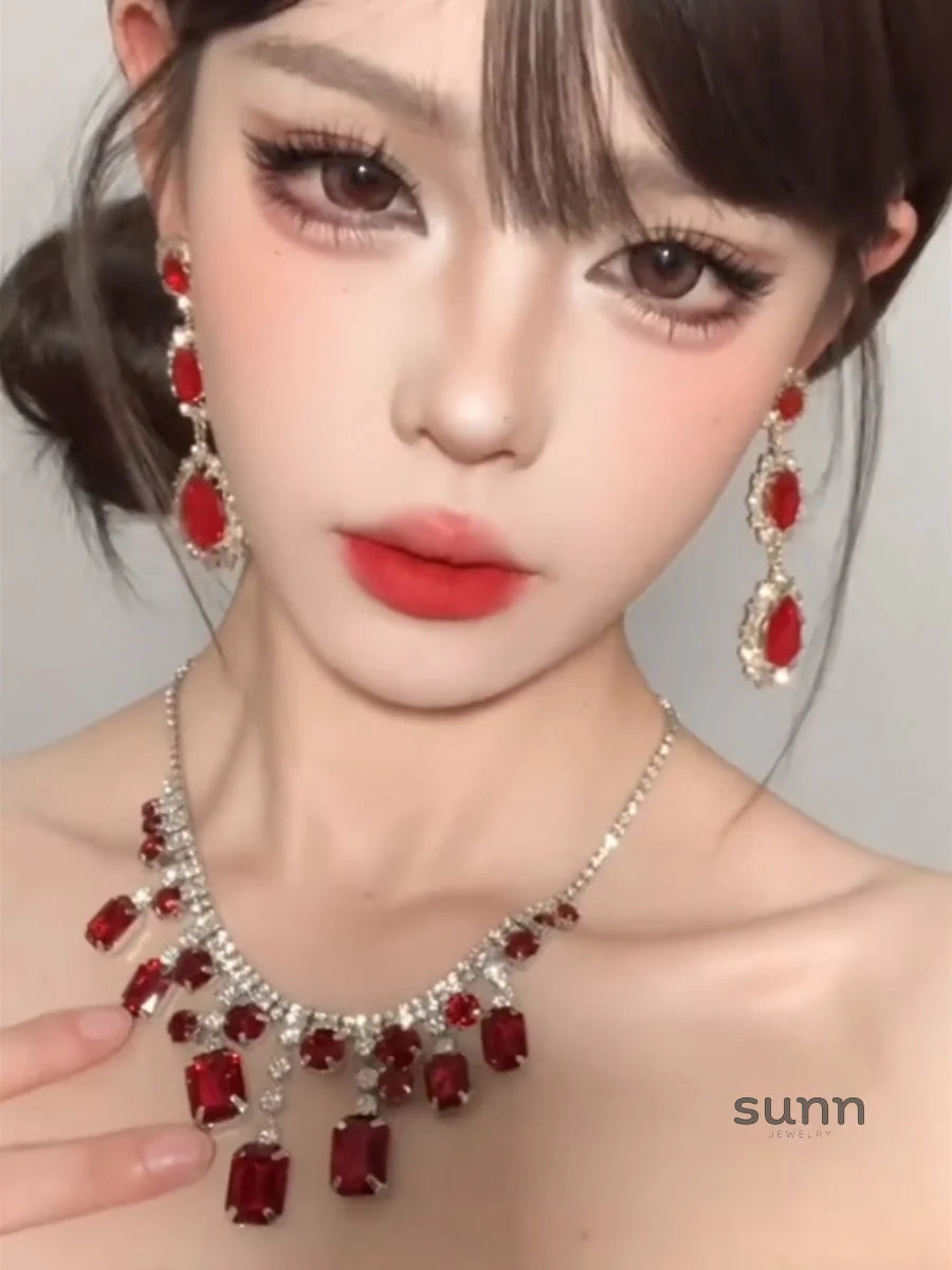 Cataleya Ruby Waterdrop Necklace