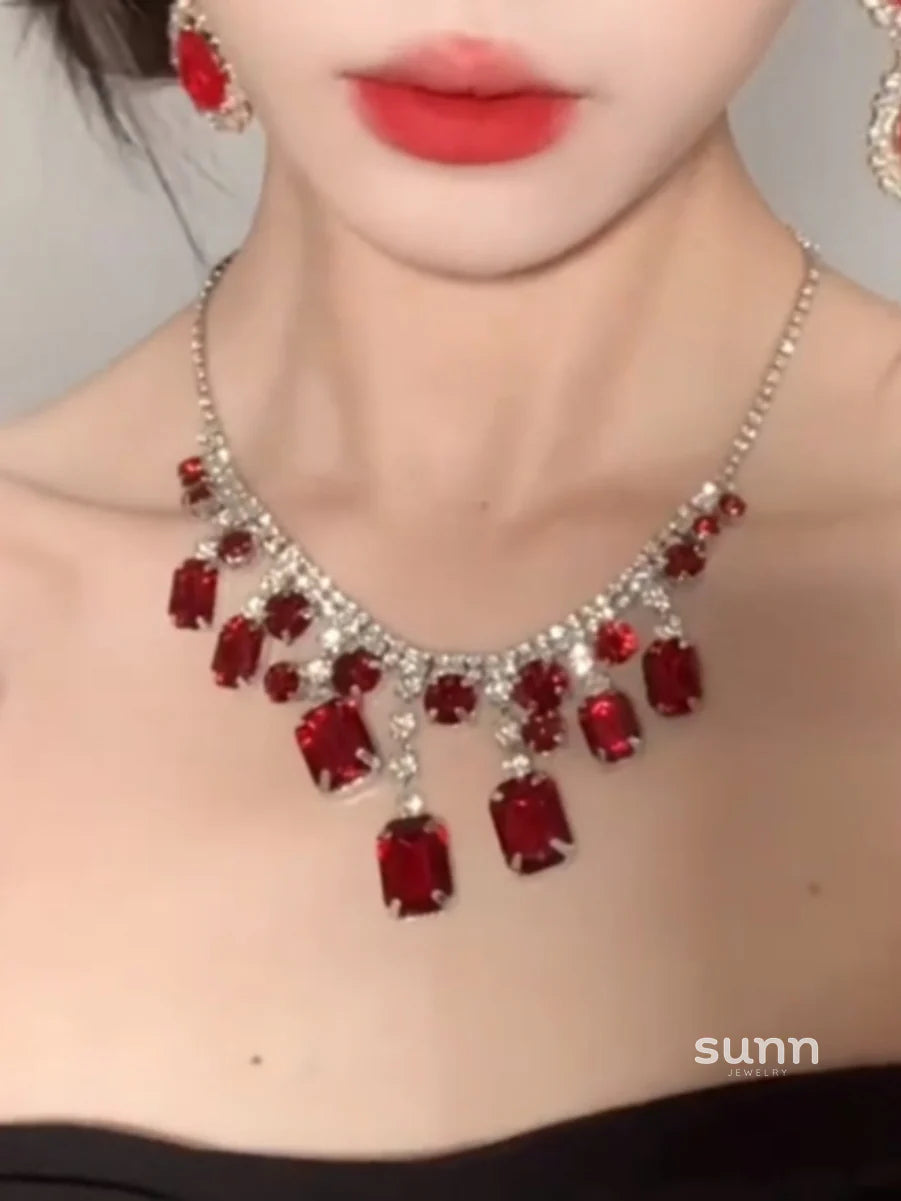 Cataleya Ruby Waterdrop Necklace