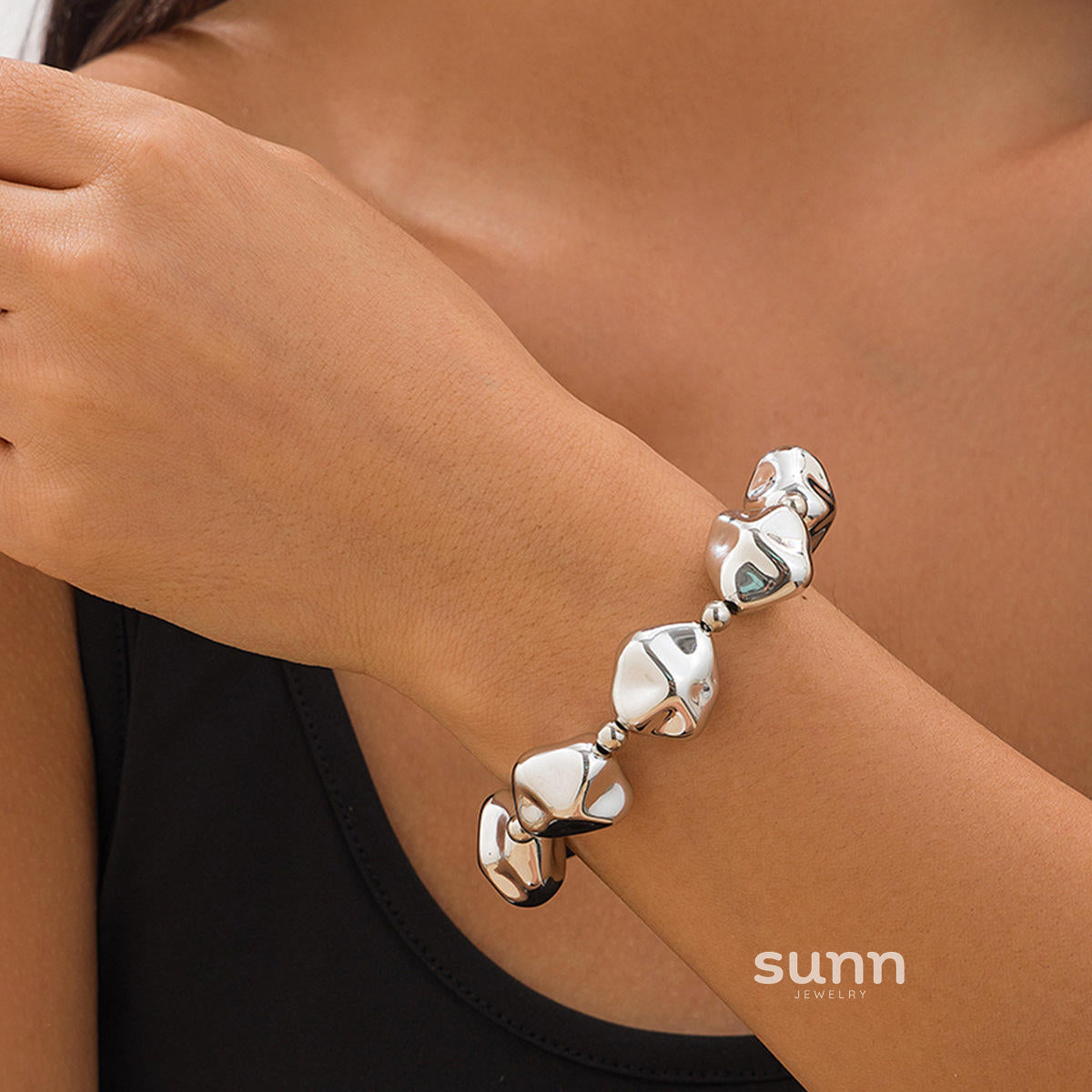 Cataleya Sculptural Statement Bracelet [E2P3M711]