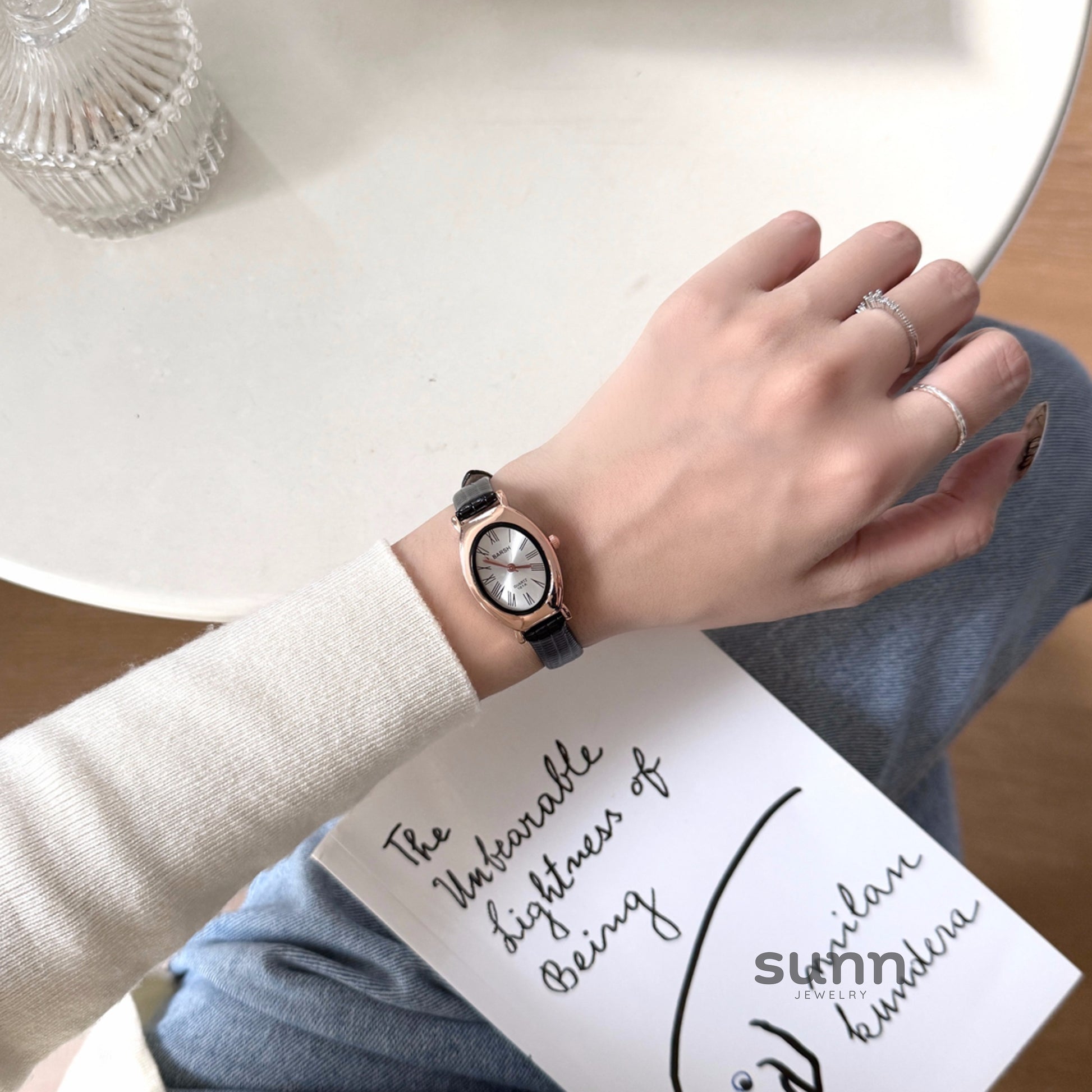 Cataleyah Vintage Oval Watch [QNPNTJJM]