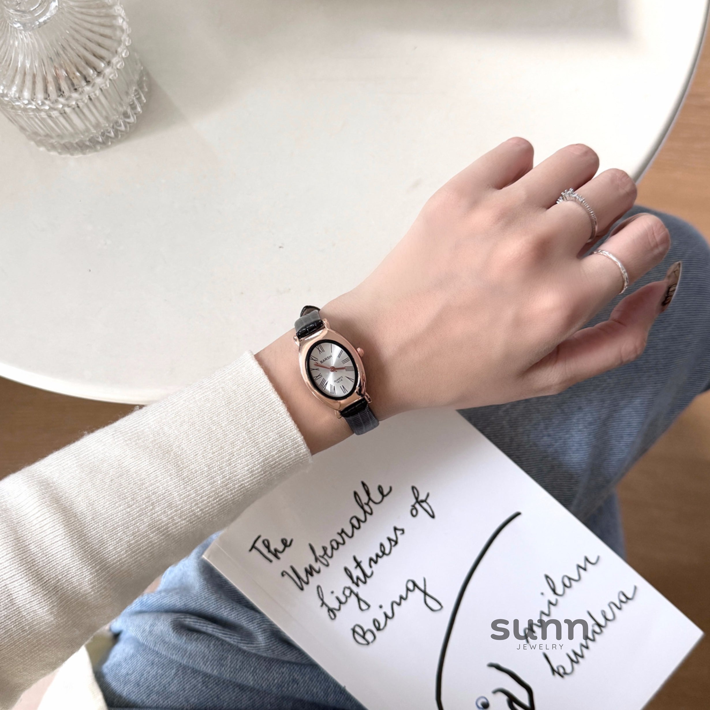 Cataleyah Vintage Oval Watch [QNPNTJJM]