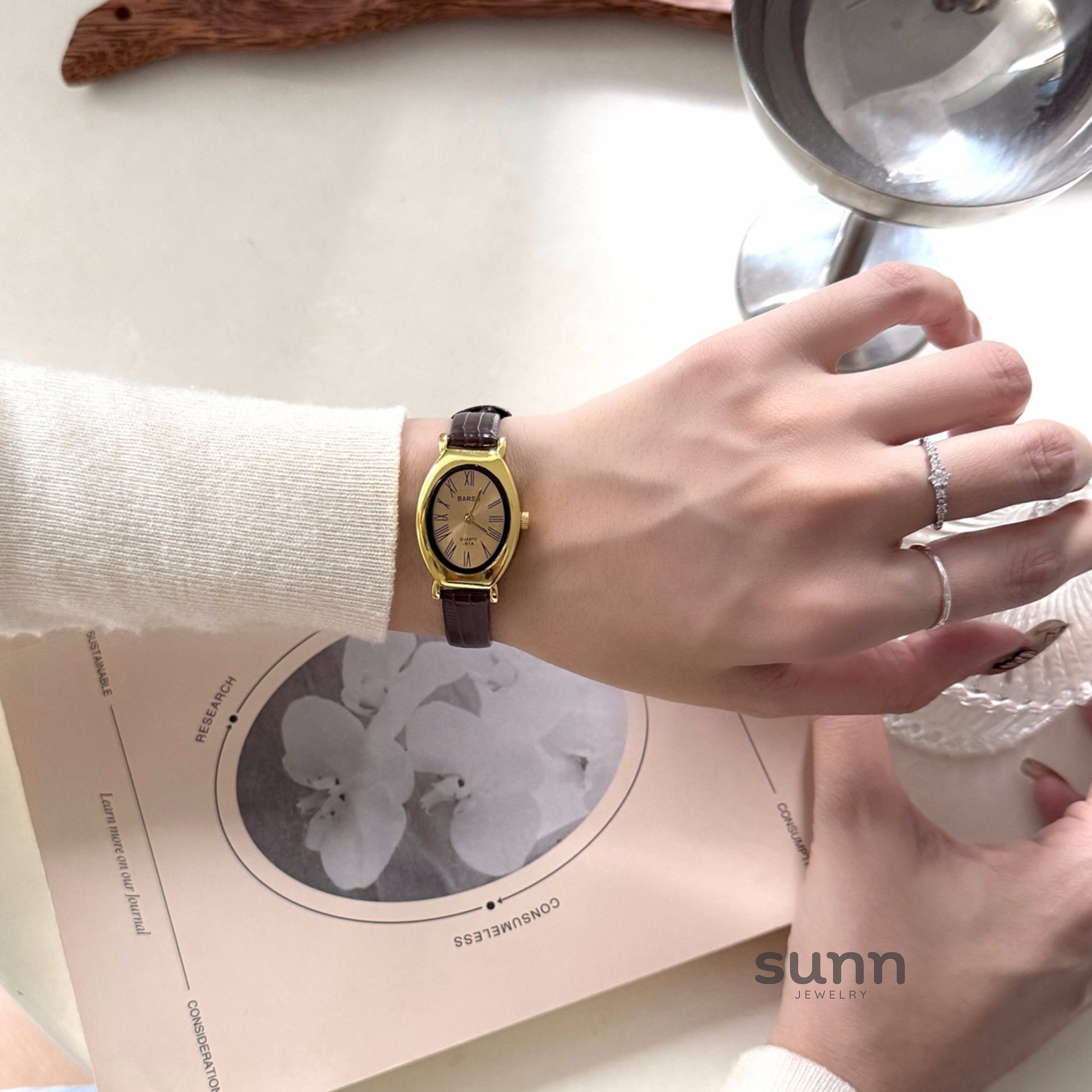 Cataleyah Vintage Oval Watch [4N12XF4P]
