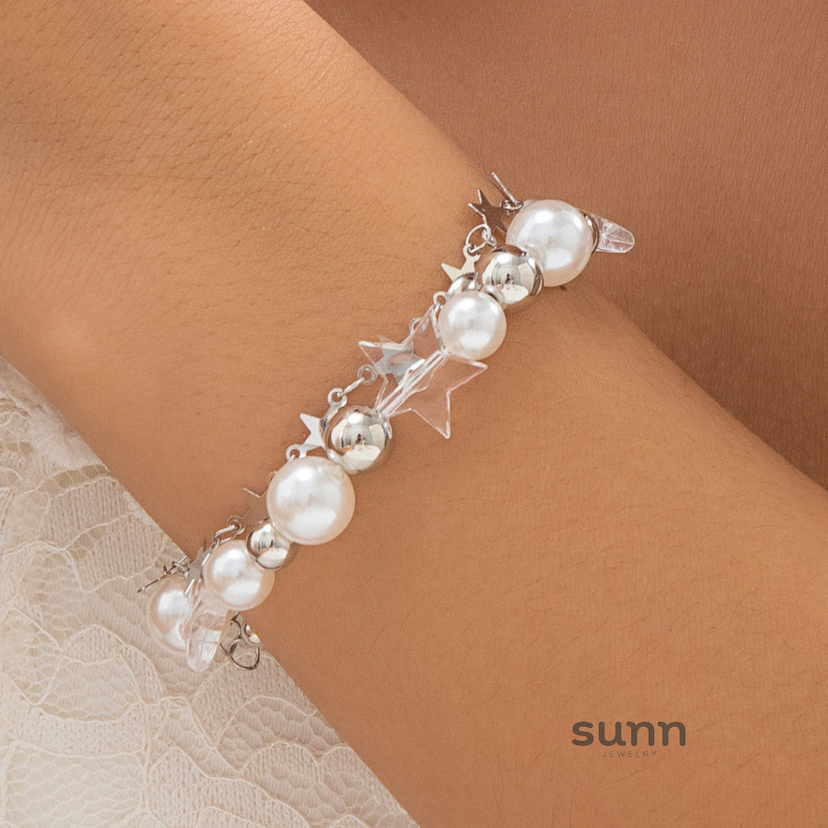 Catalia Layered Pearl Star Necklace [B1CRNRN7]